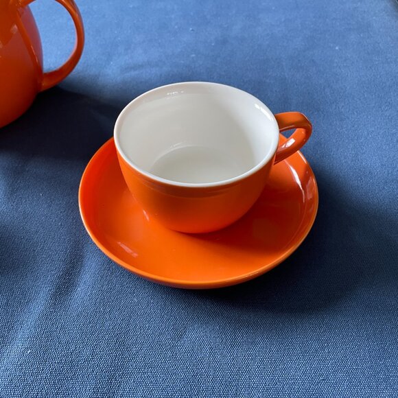 T2 PersonaliTEA Teapot with Cup and Saucer and Tea Basket-New! - Picture 10 of 15